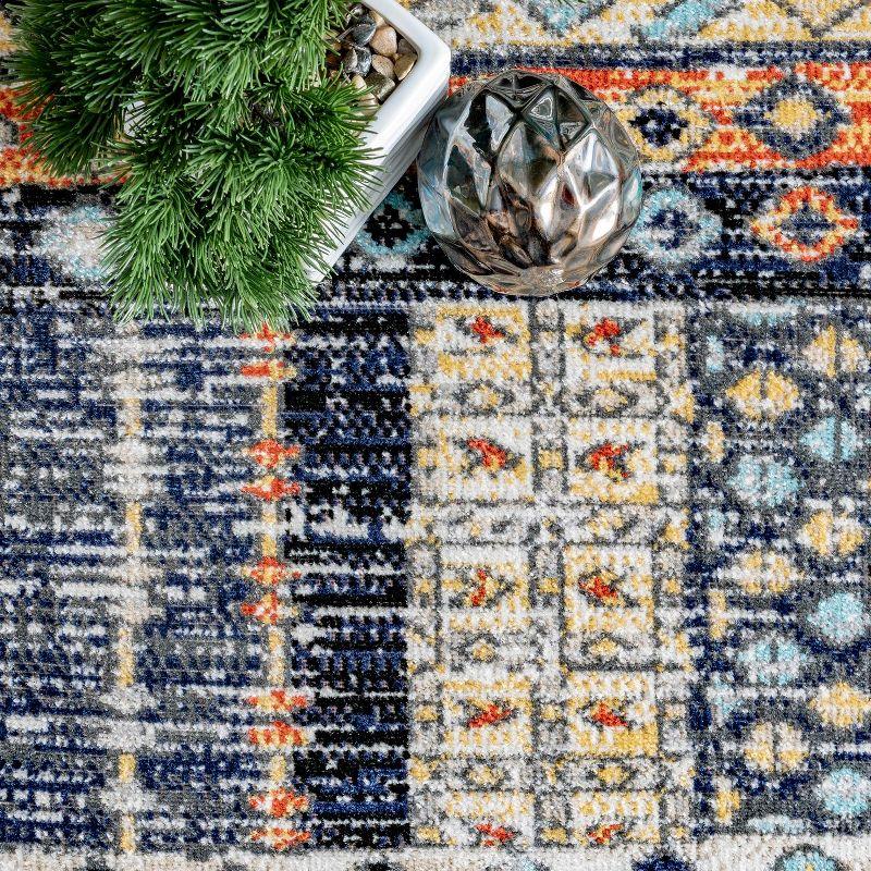 nuLOOM Taliyah Faded Bohemian Fringed Indoor/Outdoor Area Rug