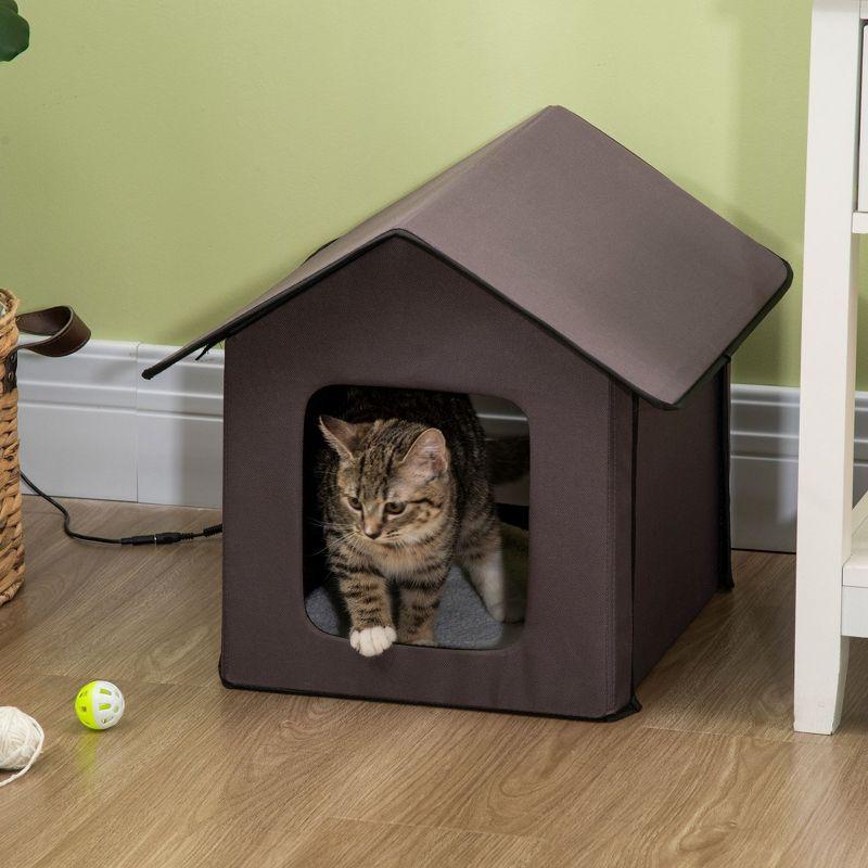 Tucker Murphy Pet™ Heated Cat House