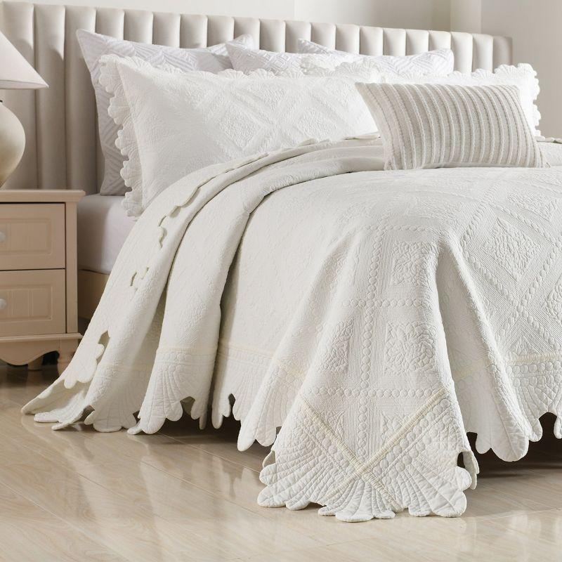 MarCielo Tkembroidery Cotton Abstract Quilt Set