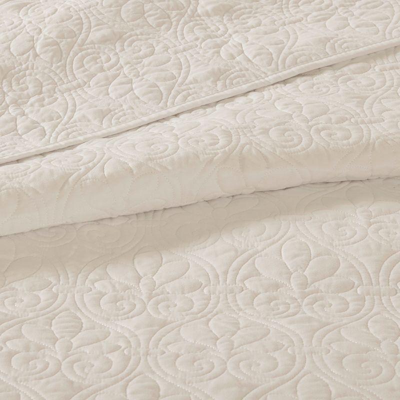 Quebec Reversible Coverlet Set