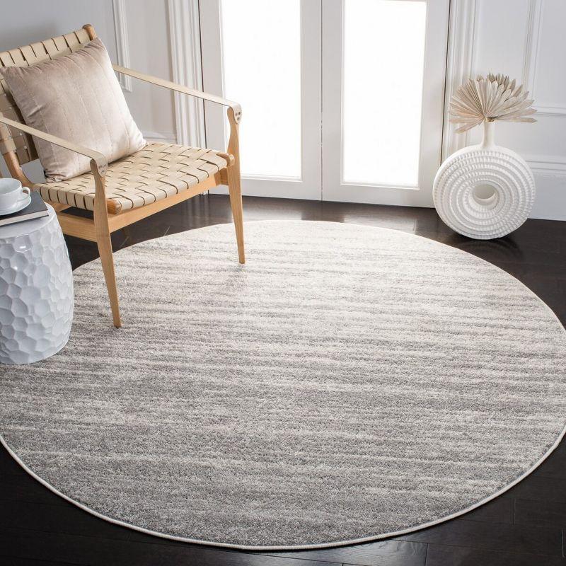 Adirondack ADR113 Machine Made Indoor Area Rug - Ivory/Silver - 4' Round - Safavieh