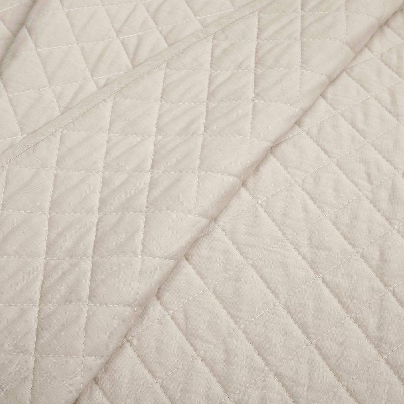 Ava Diamond Standard Cotton Modern & Contemporary Quilt Set