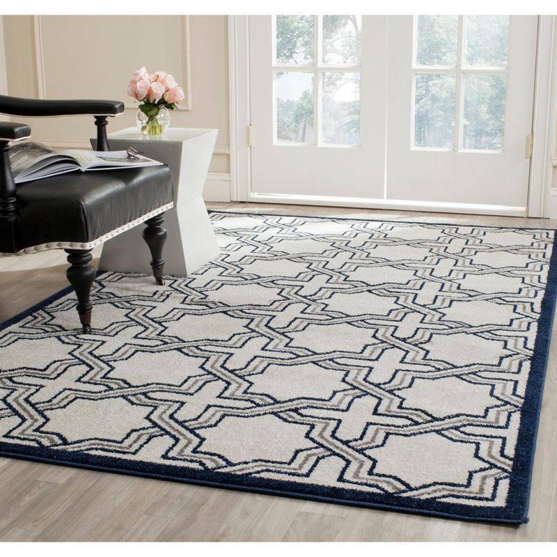 Amherst AMT413 Power Loomed Area Rug - Ivory/Navy - 3'x5' - Safavieh.