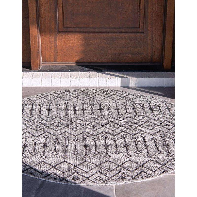 Round Light Gray and Blue Synthetic Outdoor Trellis Rug