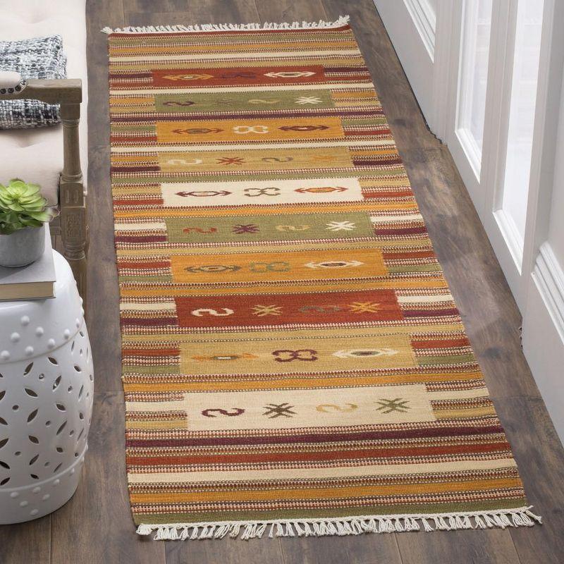 Kilim NVK178 Hand Woven Area Rug  - Safavieh