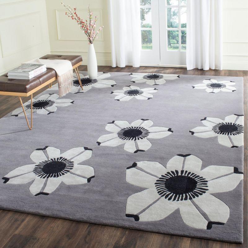 Gray Hand-Tufted Wool Floral 8' x 10' Area Rug