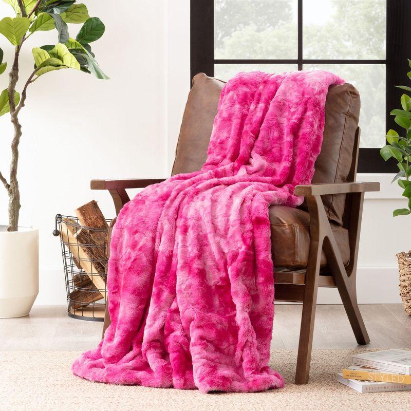 Chanasya Wolf Faux Fur Throw Blanket with Plush Faux Shearling Side