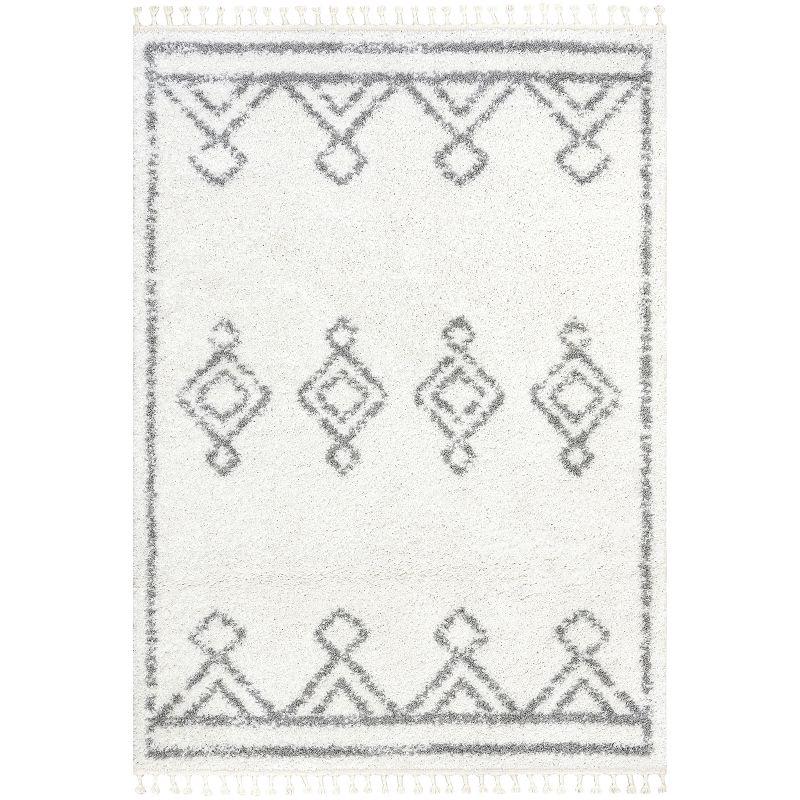 nuLOOM Mackie Moroccan Diamond Tassel Rug