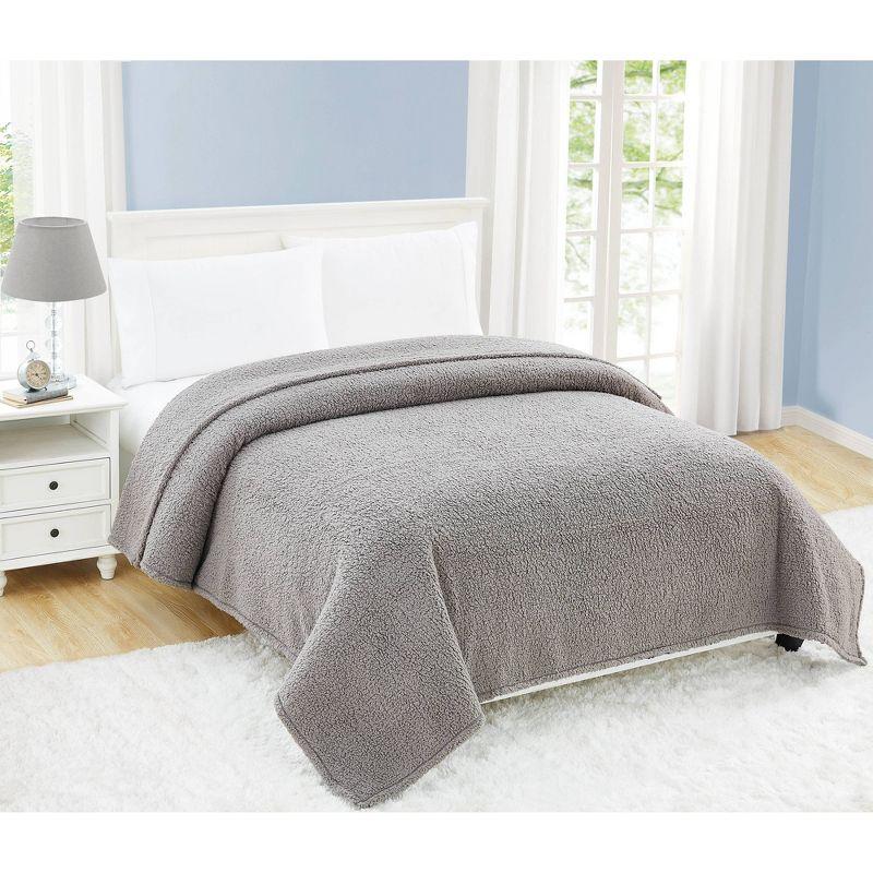 My World Full/Queen Cloud Faux Shearling Blanket Gray: Cozy Polyester, Machine Washable, All Ages