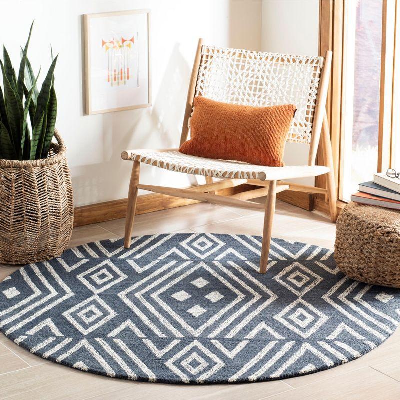 Micro-Loop MLP609 Hand Tufted Area Rug - Safavieh