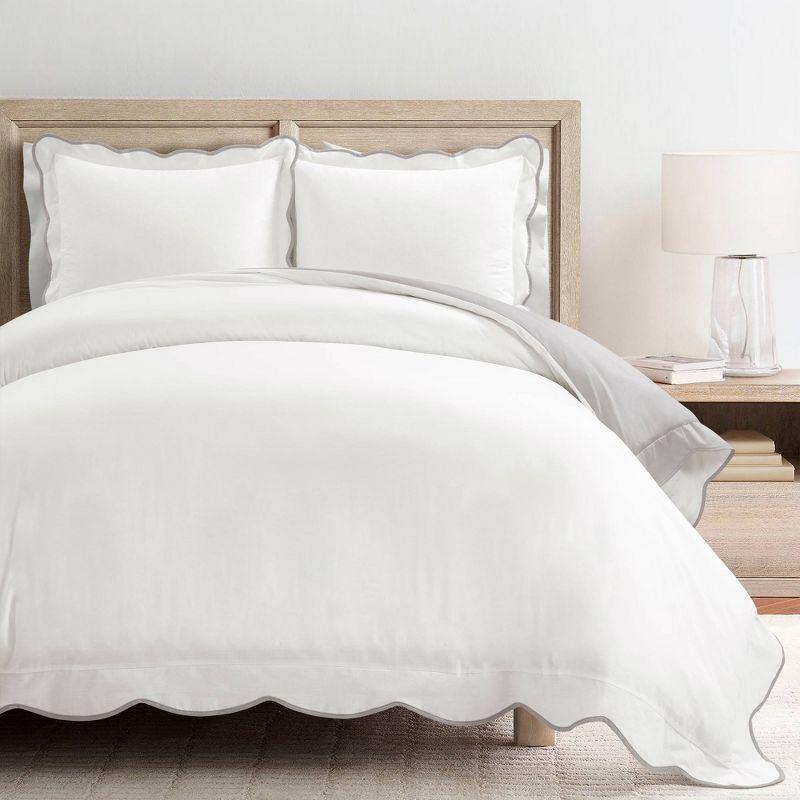 Full/Queen White and Gray Cotton Scallop Edge Duvet Set