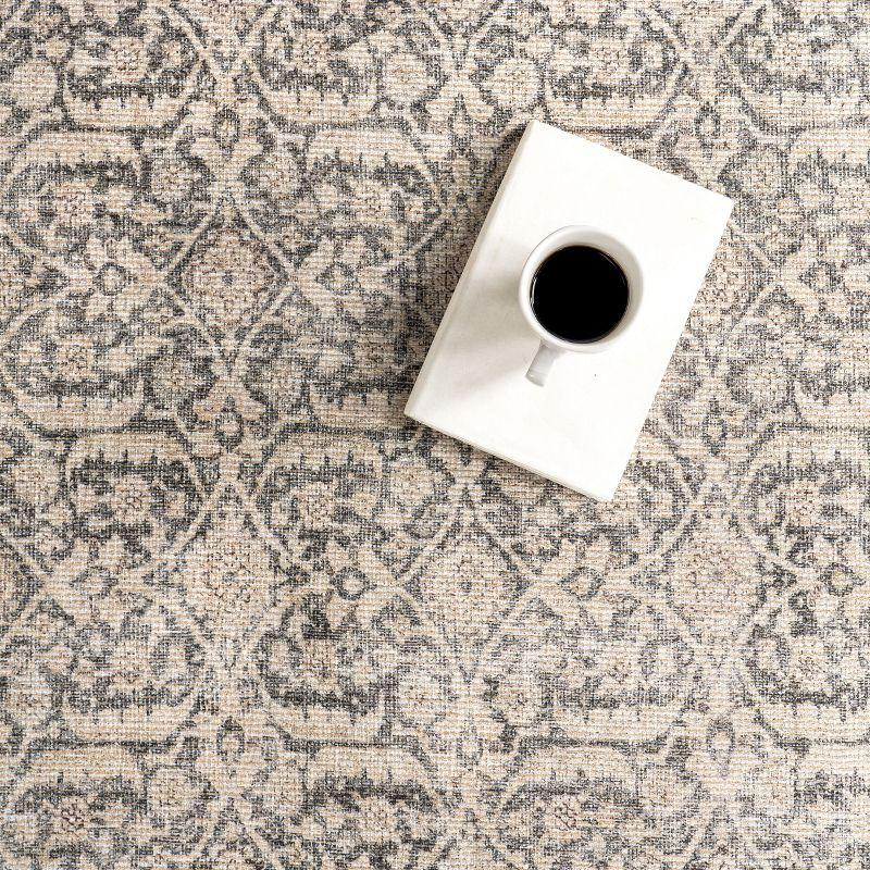 Nuloom Hillstone Collection Calantha Traditional Vintage Medallion Area Rug, 5' x 8', Beige