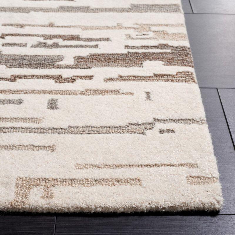 Ebony EBN501 Hand Tufted Area Rug - Ivory/Grey - 4'x6' - Safavieh.
