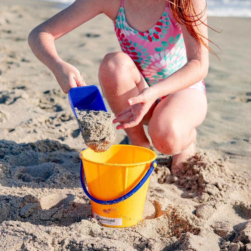 Spielstabil Large Sand Pail (One Bucket Included - Colors Vary)