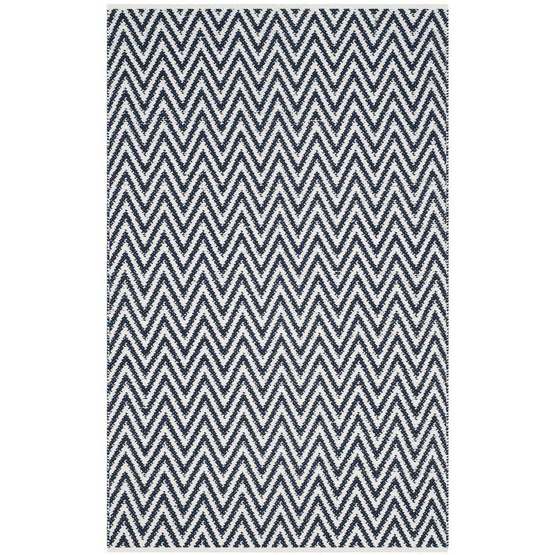 Montauk MTK812 Hand Woven Indoor Area Rug - Navy/Ivory - 4'x6' - Safavieh.