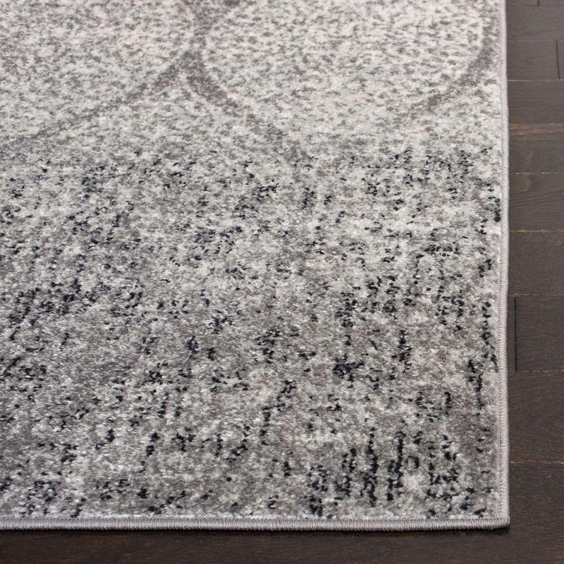 Madison MAD604 Power Loomed Indoor Area Rug - Grey/Ivory - 9'x9' - Safavieh