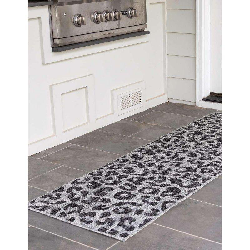 Unique Loom Outdoor Safari Area Rug