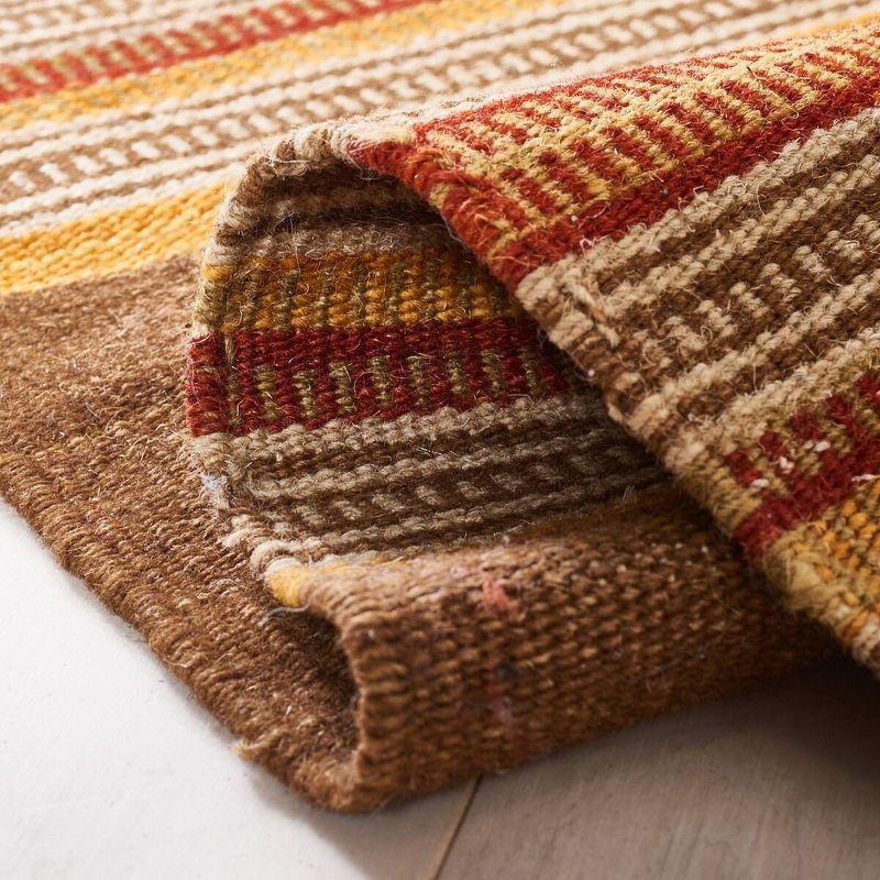 Kilim NVK175 Hand Woven Indoor Area Rug - Natural/Multi - 5'x5' - Safavieh.