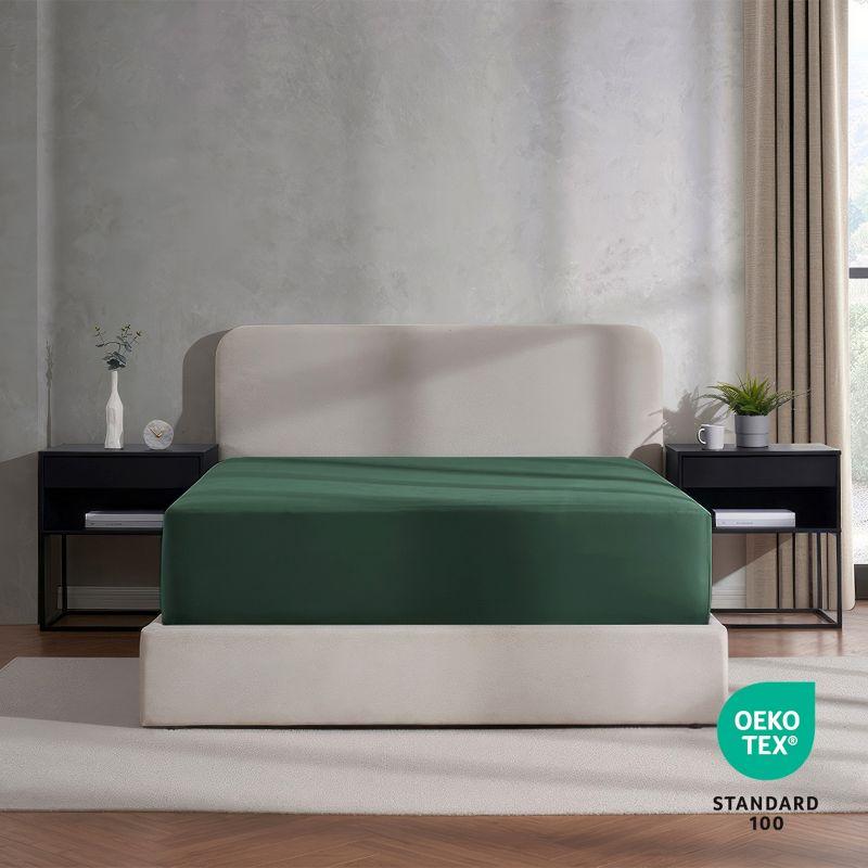 Nestl Fitted Sheet Cal King Size, Extra Deep Pocket Fitted Sheet Only, Ultra Soft Microfiber Fitted Bed Sheet Fits up to 24" Mattress - Hunter Green