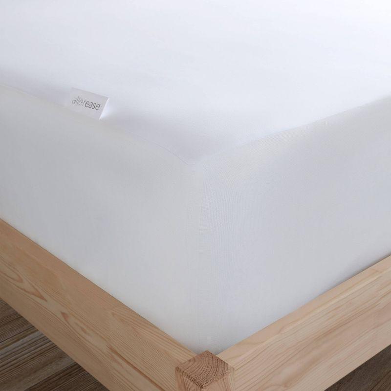 Allerease Queen Perfect Protection Cool Touch Waterproof Machine Washable Fitted Mattress Protector: Nylon & Polyethylene, Fits 18" Depth