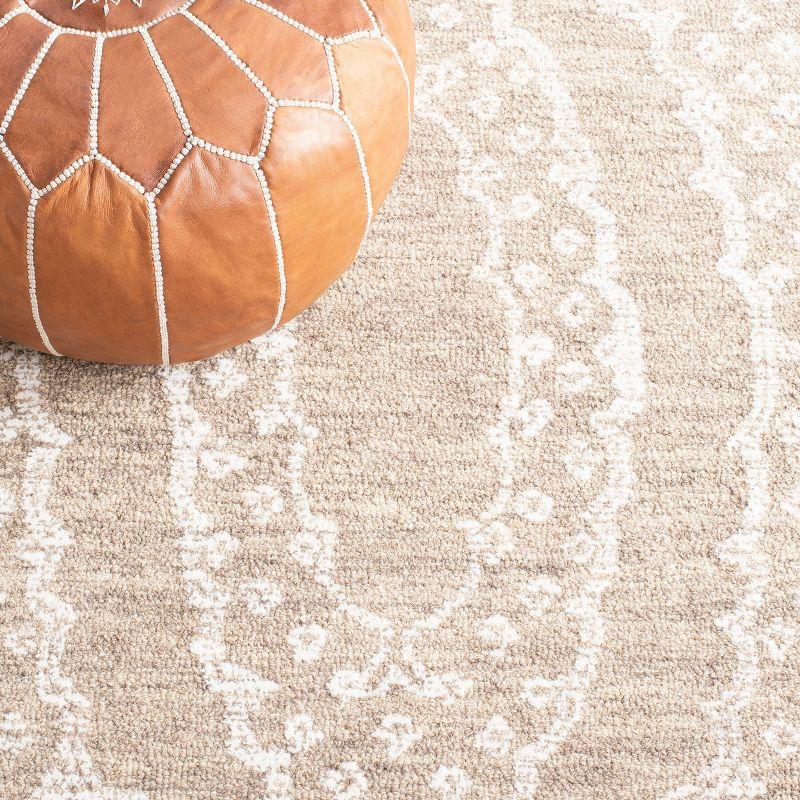 Ebony EBN306 Hand Tufted Indoor Area Rug - Ivory/Brown - 4'x6' - Safavieh