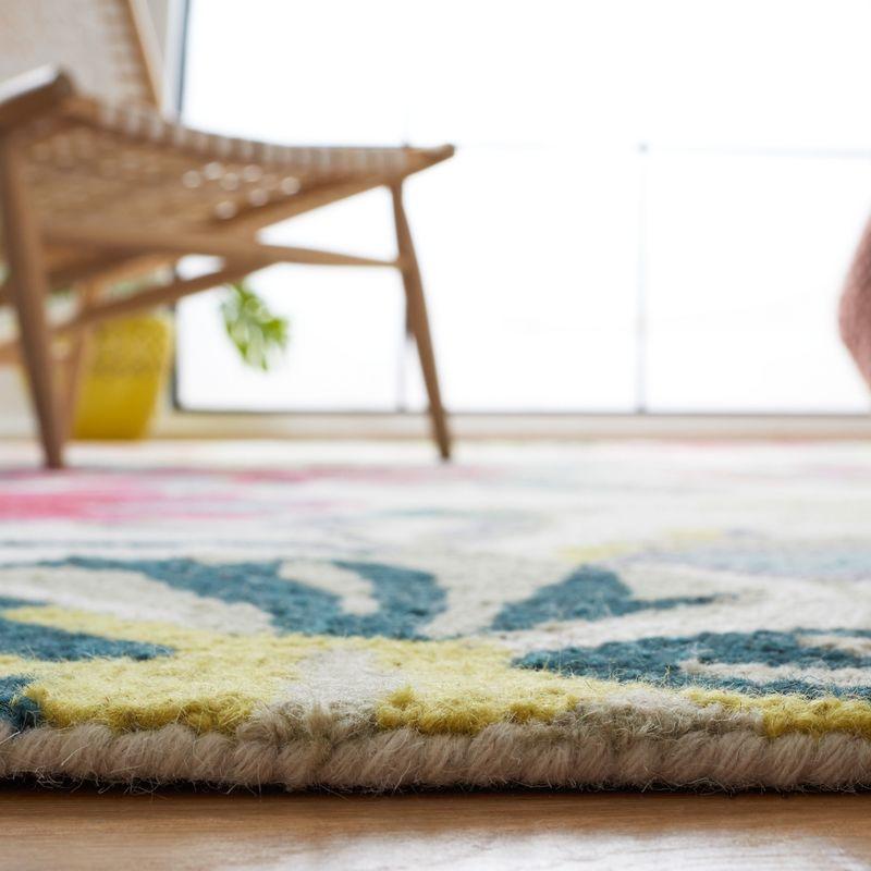 Ivory and Pink Floral Hand-Tufted Wool 4' x 6' Area Rug