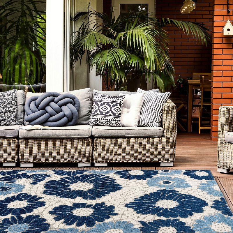 World Rug Gallery Palermo Modern Floral Indoor/Outdoor Area Rug - Navy 5' x 7':  Weather-Resistant,  Low Pile,  Botanical Pattern