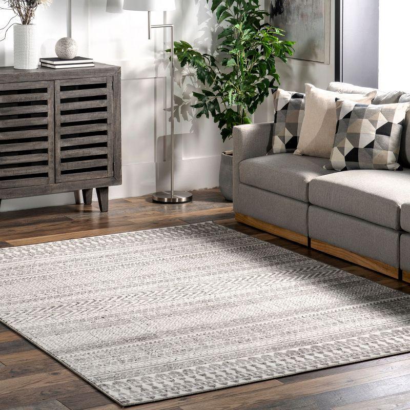 Catherina Gray Geometric Patterned 7x9 Area Rug