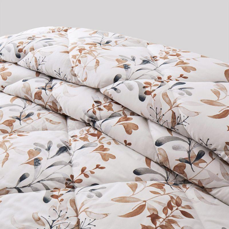 Peace Nest 7pc Floral Printed Reversible Comforter & Sheets Set