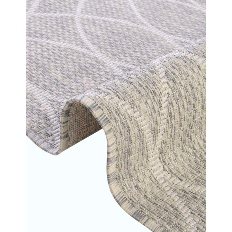 Light Gray Geometric 9' x 12' Outdoor Area Rug