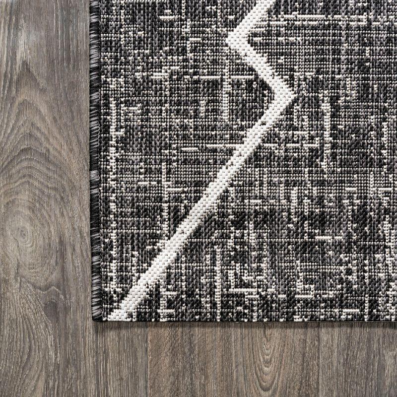 2'x10' Carwa  Diamond Trellis Indoor/Outdoor Runner Rug, Black/Ivory - JONATHAN Y
