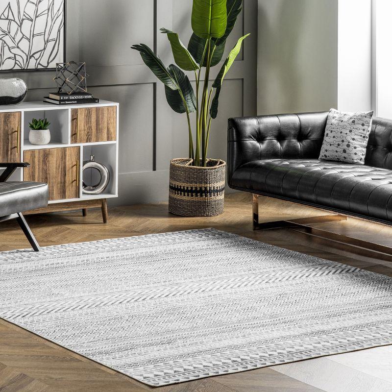 Nuloom Kira Pet Friendly Machine Washable Geometric Area Rug, 5' x 8', Grey