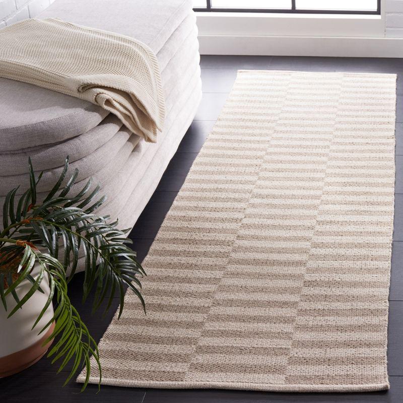 Montauk MTK715 Hand Woven Indoor Runner Rug - Ivory/Light Grey - 2'3"x9' - Safavieh