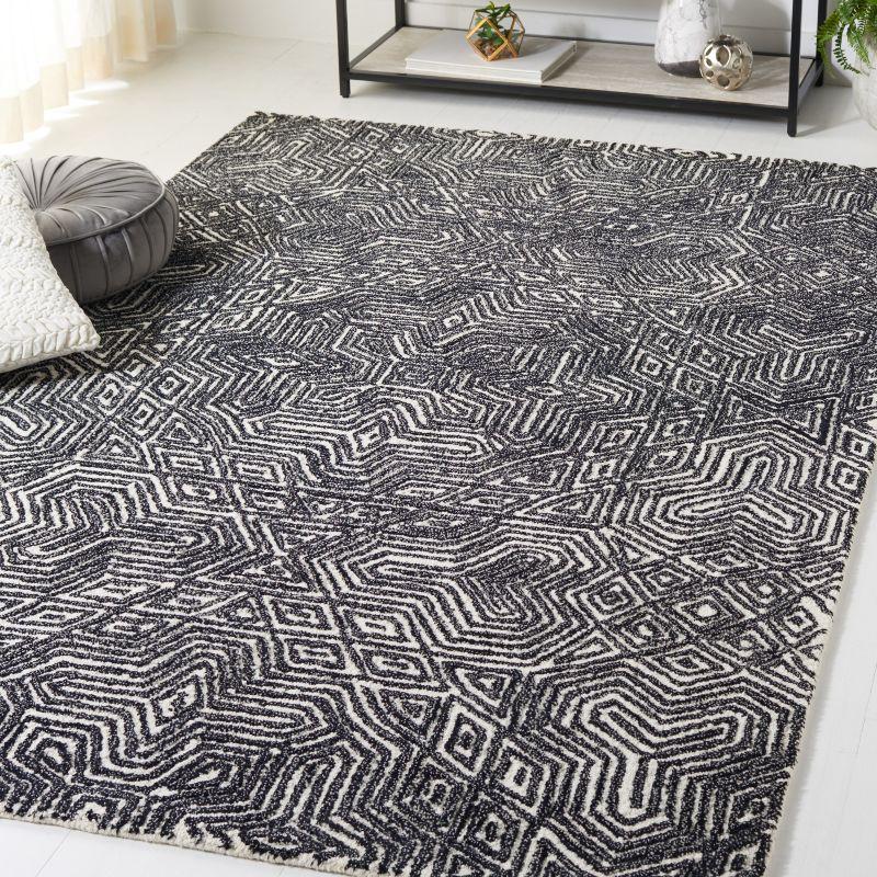 Black and Ivory Hand-Tufted Wool 8' x 10' Area Rug