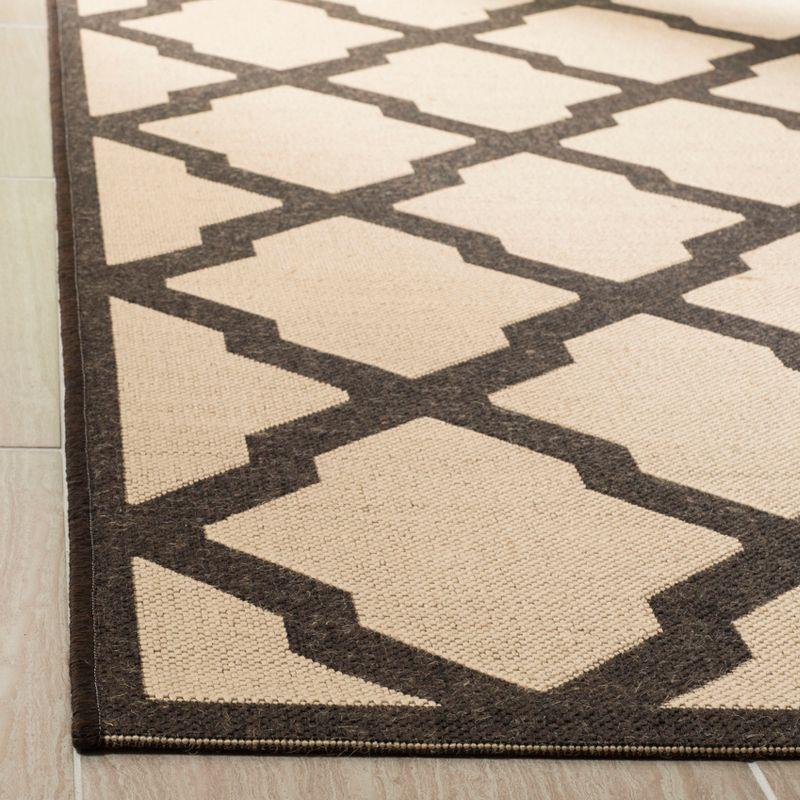 Linden LND122 Power Loomed Indoor/Outdoor Area Rug  - Safavieh