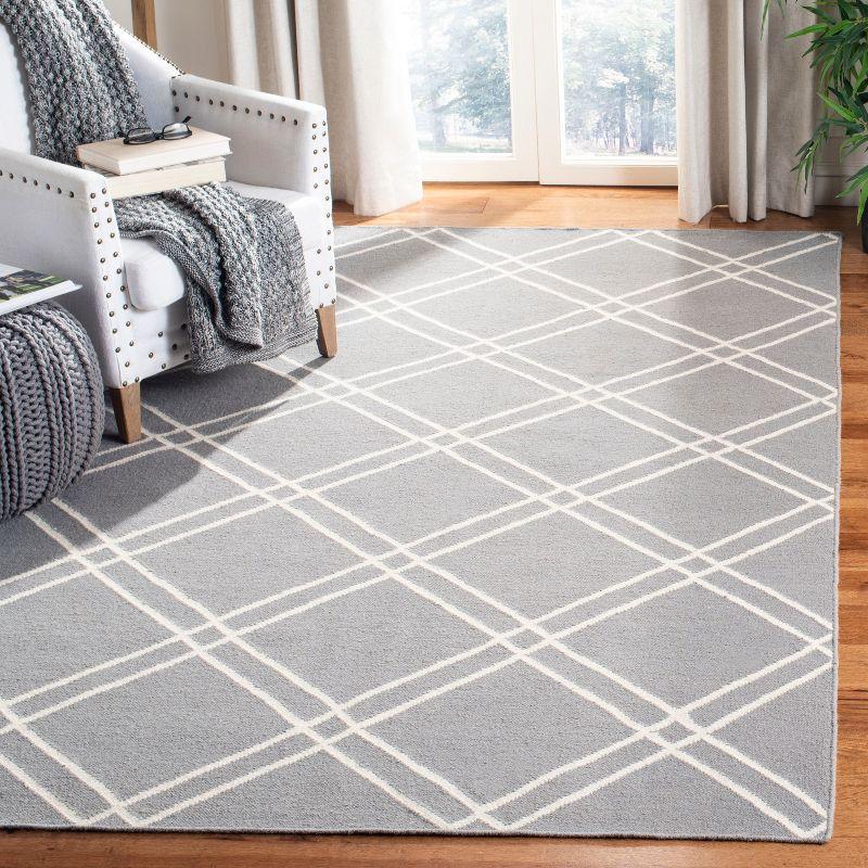 Himalaya HIM901 Hand Tufted Area Rug - Grey/Silver - 8'x10' - Safavieh.