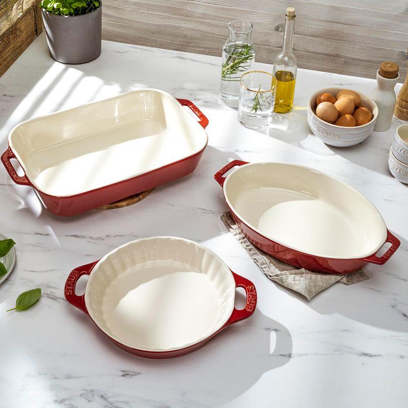 Staub Ceramic 9-inch Pie Dish