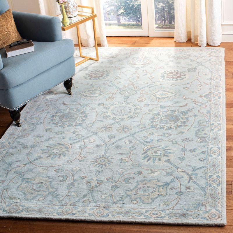 Elegant Heritage Silver/Ivory Hand-Tufted Wool Area Rug 5' x 8'