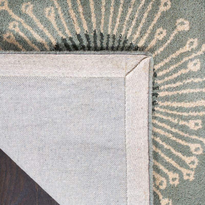 Soho SOH852 Hand Tufted Area Rug  - Safavieh