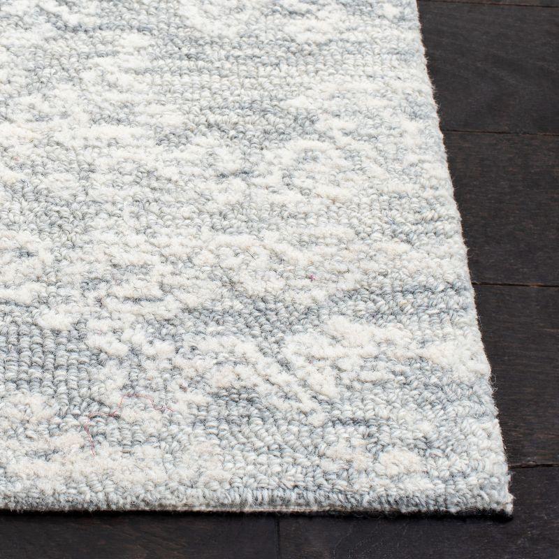 Metro MET805 Hand Tufted Area Rug - Light Grey - 4'x6' - Safavieh.