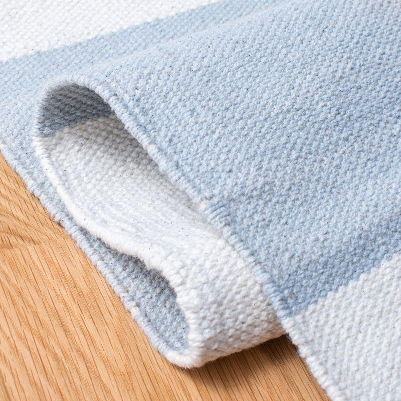 Montauk MTK712 Hand Woven Indoor Accent Rug - Sky Blue/Ivory - 2'6"x4' - Safavieh