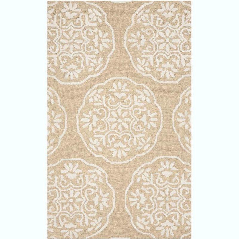 Safavieh Bella Hand Tufted Wool Floral Rug