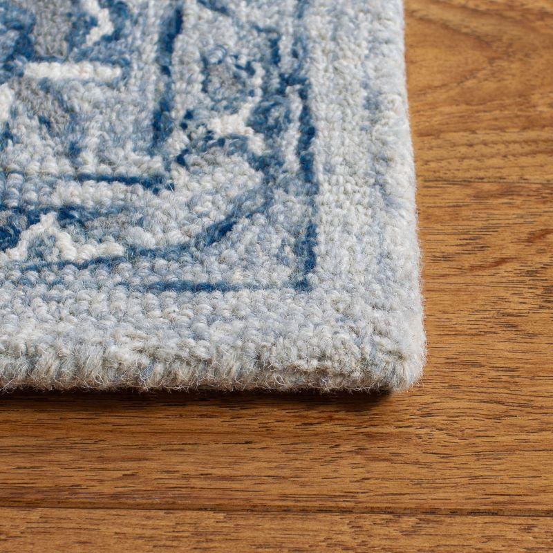 Micro-Loop MLP504 Hand Tufted Indoor Accent Rug - Light Blue/Ivory - 2'6"x4' - Safavieh