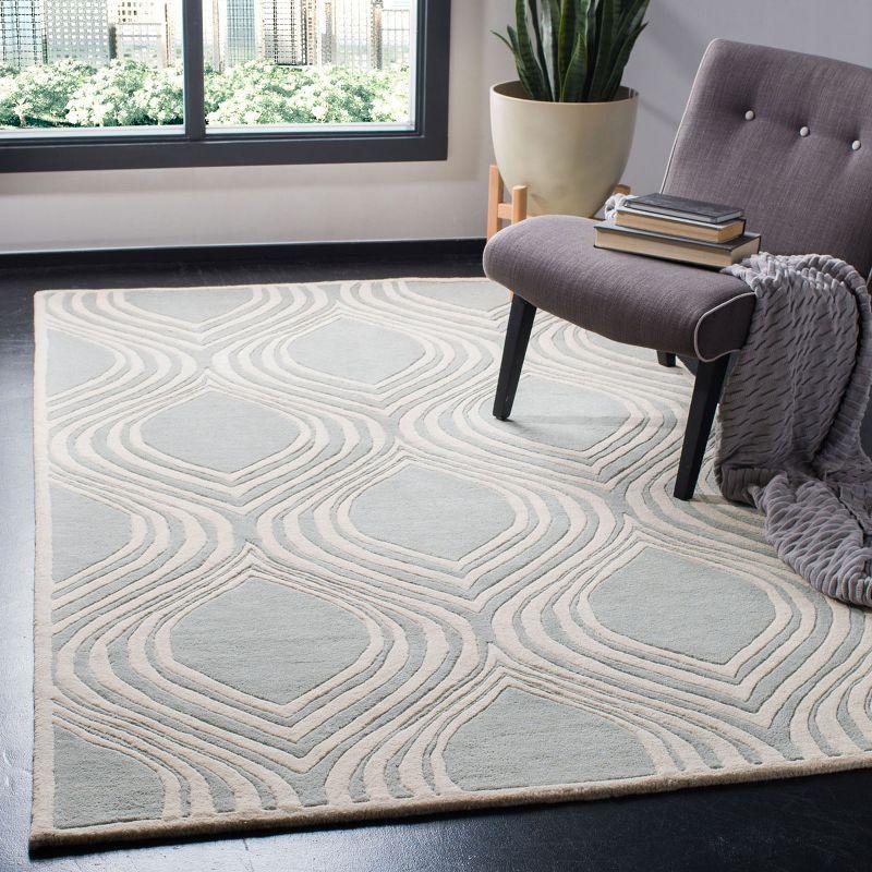 Chatham Gray and Ivory Hand-Tufted Wool Area Rug