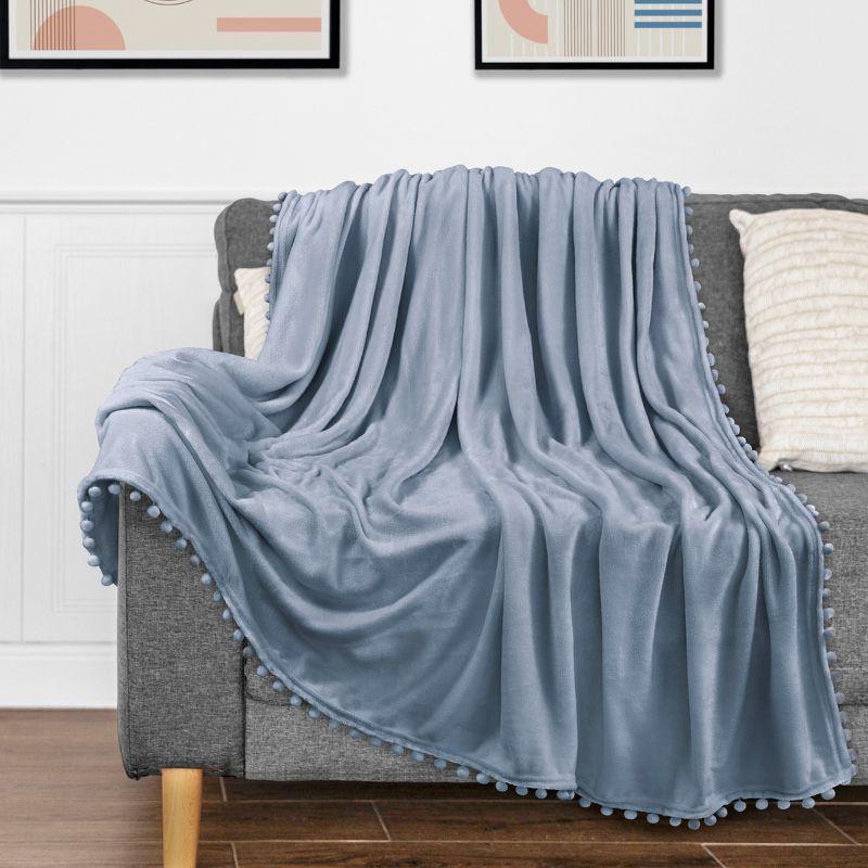 Pavilia Hand Woven Throw Blanket