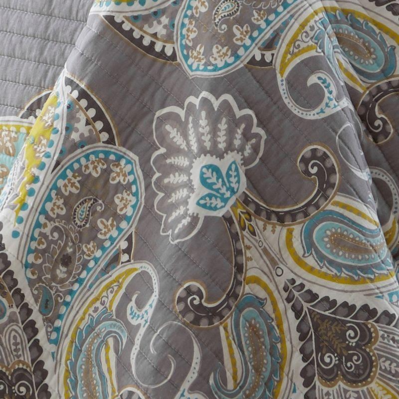 Gray Cotton Reversible Paisley Full/Queen Quilt Set