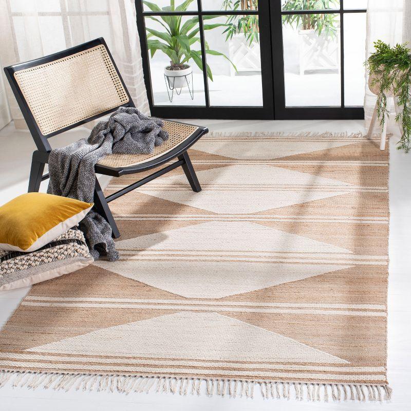 Kilim With Fringes KLM451 Hand Woven Accent Rug - Natural/Ivory - 3'x5' - Safavieh