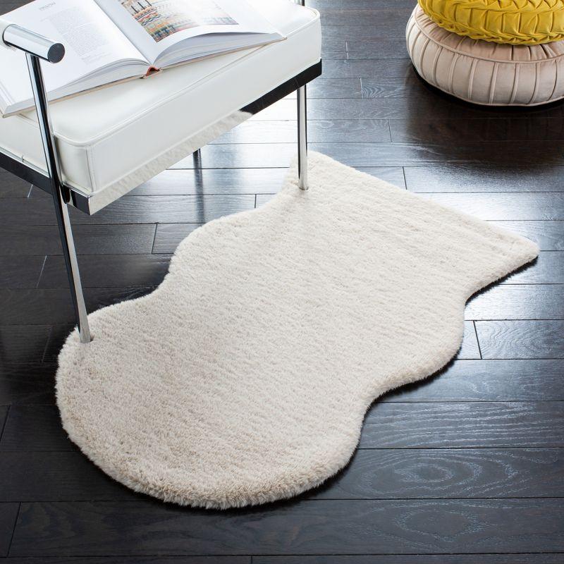 Luxurious Hand-Knotted Faux Sheepskin Shag Area Rug, Beige 2' x 3'