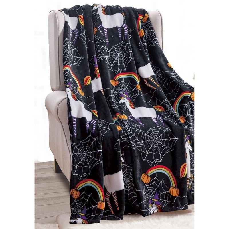 Super Spooky Black Microplush Halloween Throw Blanket 50" x 60"