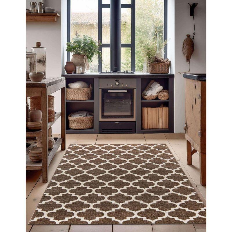 Unique Loom 4' 1 x 6' 1 Trellis Philadelphia Brown Area Rug